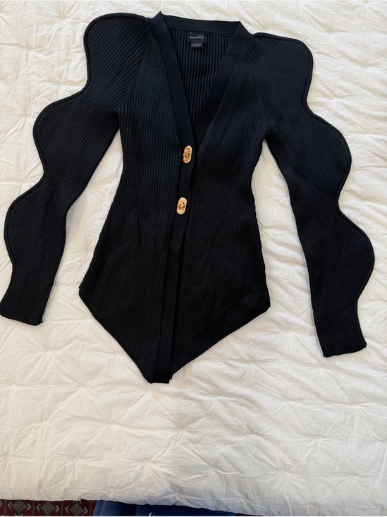 Urban Revivo Tops - Black Sculpted Ribbed V-Neck Sweater Cardigan Witchy Whimsigoth Gothic Size 6